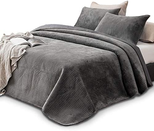 KASENTEX Plush Poly-Velvet Lavish Design Quilt Set with Brushed Microfiber - Luxurious Bedding Soft & Warm Coverlet - Machine Washable Coverlet (Pewter Grey, King + 2 Shams)