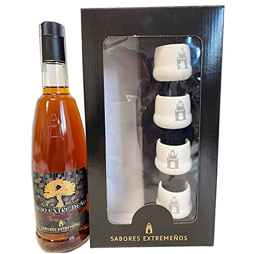 Pack caja de licor de bellota con vasos para servir de Beso Extremeño. 70 cl.