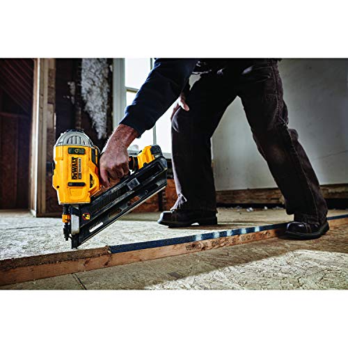 DEWALT 20V MAX* Framing Nailer Kit, 30Degree, Paper Collated (DCN692M1