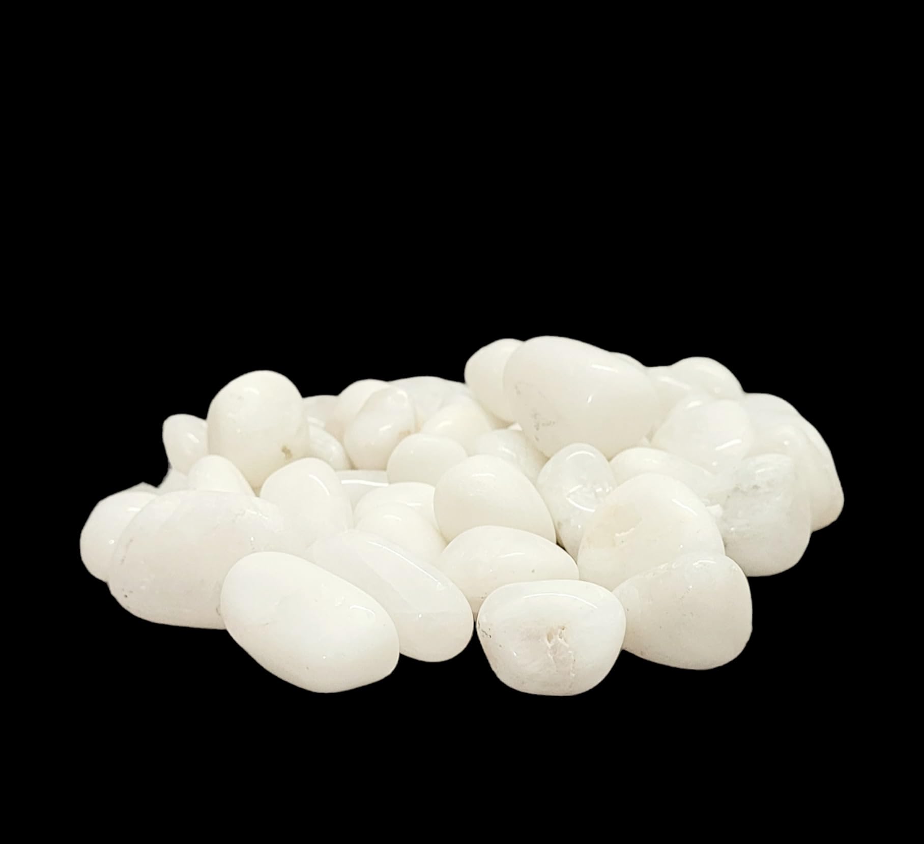 RM Polished White Marble | Pack of 2 kg (20-70mm) Decorative for Home,Office, Fountain, Vase Fillers,Table Scatter, Wedding, Beads for Aquarium | Gravels Stone Landscaping Gardening Space Filler-image-3