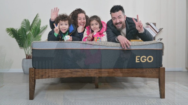 EGOHOME 12 Inch Queen Mattress, Copper Gel Cooling Memory Foam for Back Pain Relief, Therapeutic Bed in a Box, Foam Made in USA, CertiPUR-US Certified, 60x80x12 Black