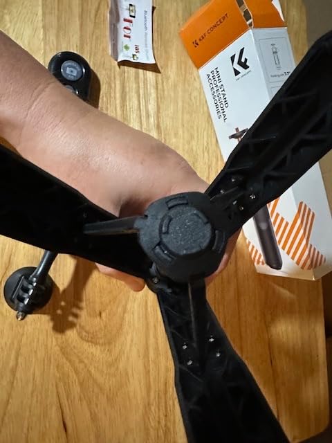 A really nice, compact 2-in-1 set for your iPhone