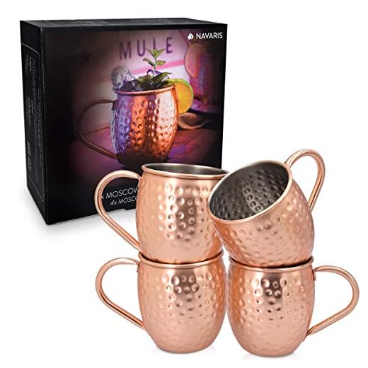 Navaris 4 x Moscow Mule koppar muggar - 500 ml/16 oz uppsättning av 4 kopparpläterade rostfria stålkoppar med stort handtag för iskalla drycker, öl, cocktailar
