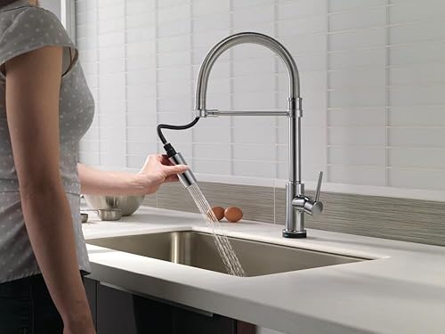 Miniatura 2 de Delta Faucet Trinsic Pro - Grifo de cocina de estilo comercial, grifos de cocina táctiles con rociador extraíble, grifo de fregadero de cocina,