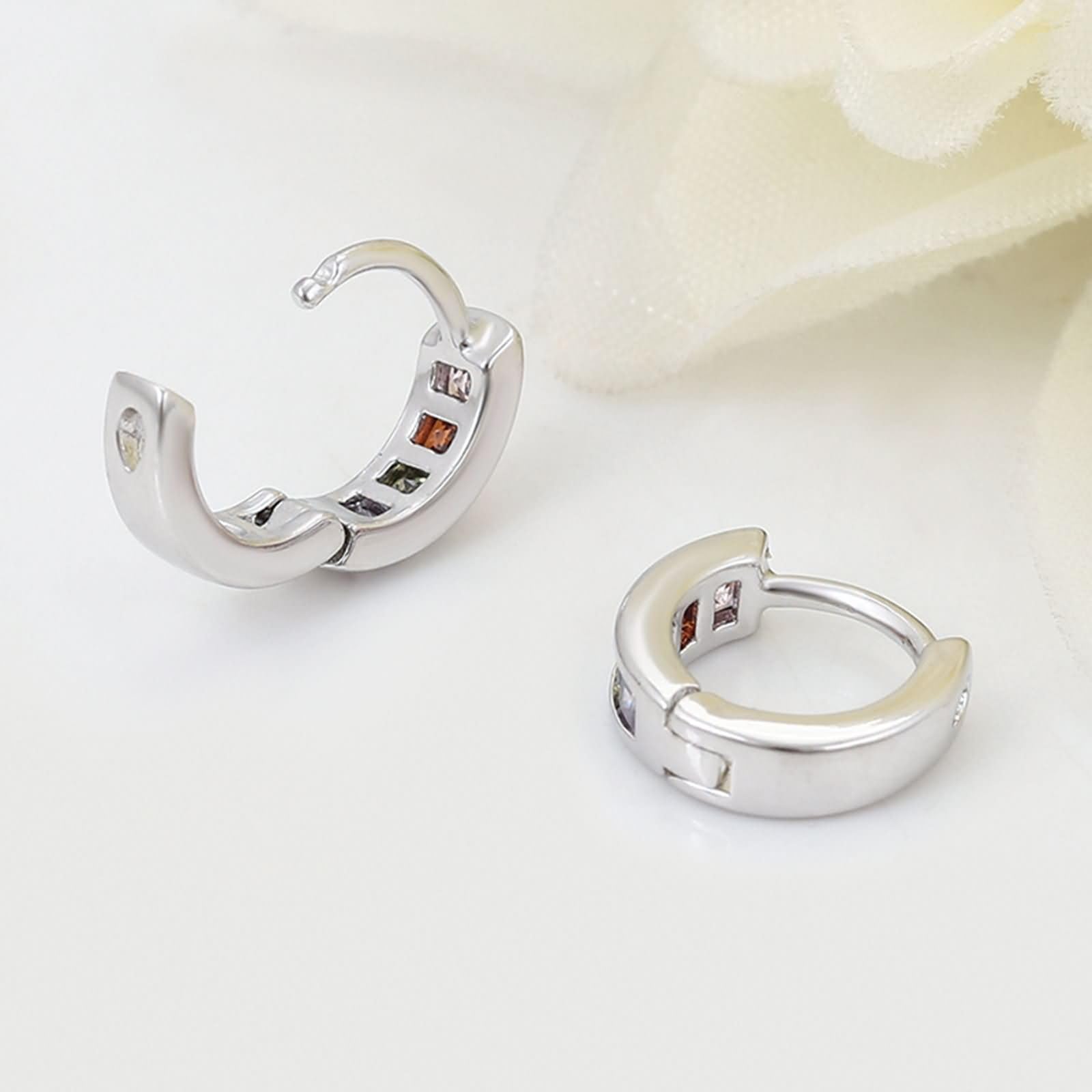 Huggie - Pendientes para mujer con piedras preciosas