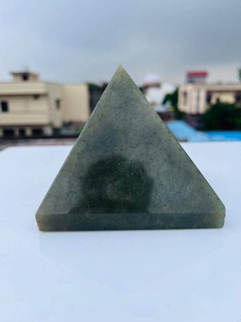Large Green Aventurine Pyramid - Aventurine Crystal for Meditation & Yoga, 80-90MM
