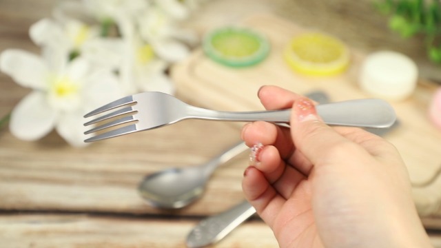 Personalisiertes Kinderbesteck Mit Namen - BPA-frei Aus Edelstahl