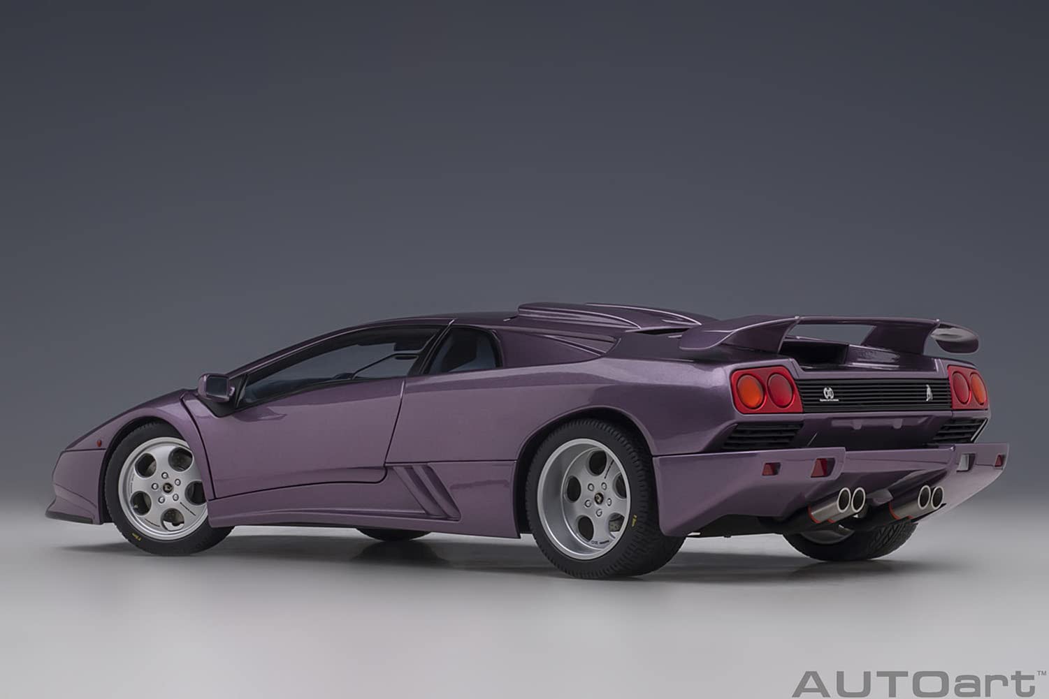 Amazon.com: AUTOart Lamborghini Diablo SE30 JOTA (Viola SE30 