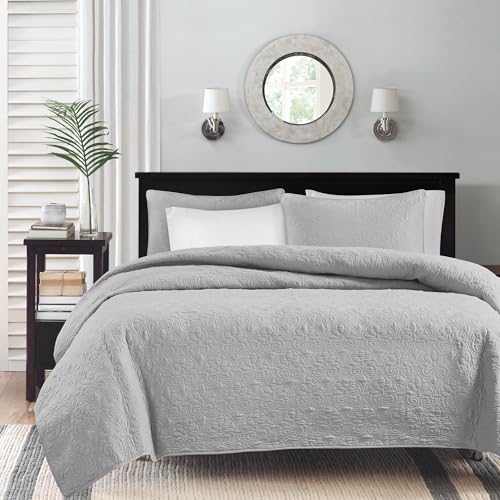 Madison Park Quebec Quilt Set - Luxurious Damask Stitching Design, Cotton Filled Lightweight Coverlet Bedspread Bedding, Shams, Full/Queen(90"x90"), Grey 3 Piece