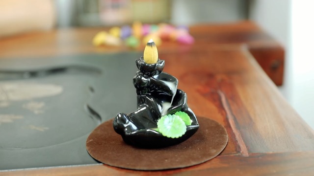 新品◾️マドカリンダル◾️ INCENSE HOLDER WITH SAUCER Amazon.com