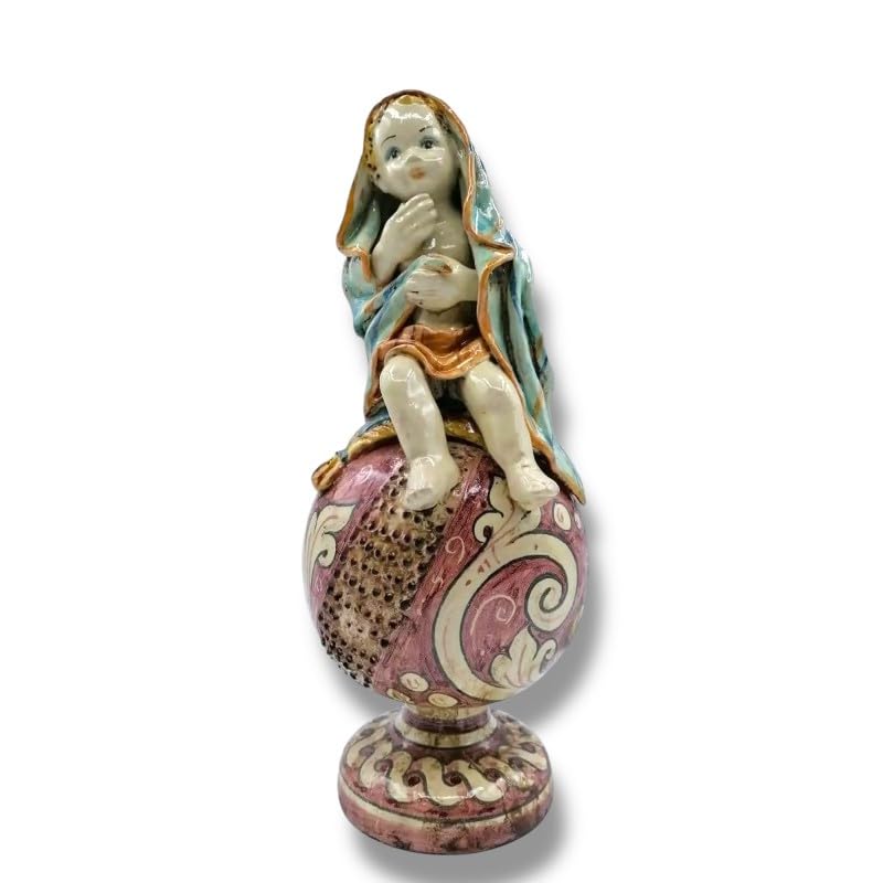 Putto sur sphère en céramique bordeaux pour décoration de salon chic