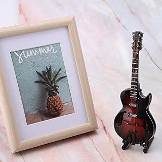 Réplique de guitare miniature réaliste et durable pour Noël (modèle 18 cm) - Les Beatles, Paul McCartney, John Lennon, RIngo Starr, George Harrison Réplique de guitare miniature réaliste et durable pour Noël (modèle 18 cm) – Image 2