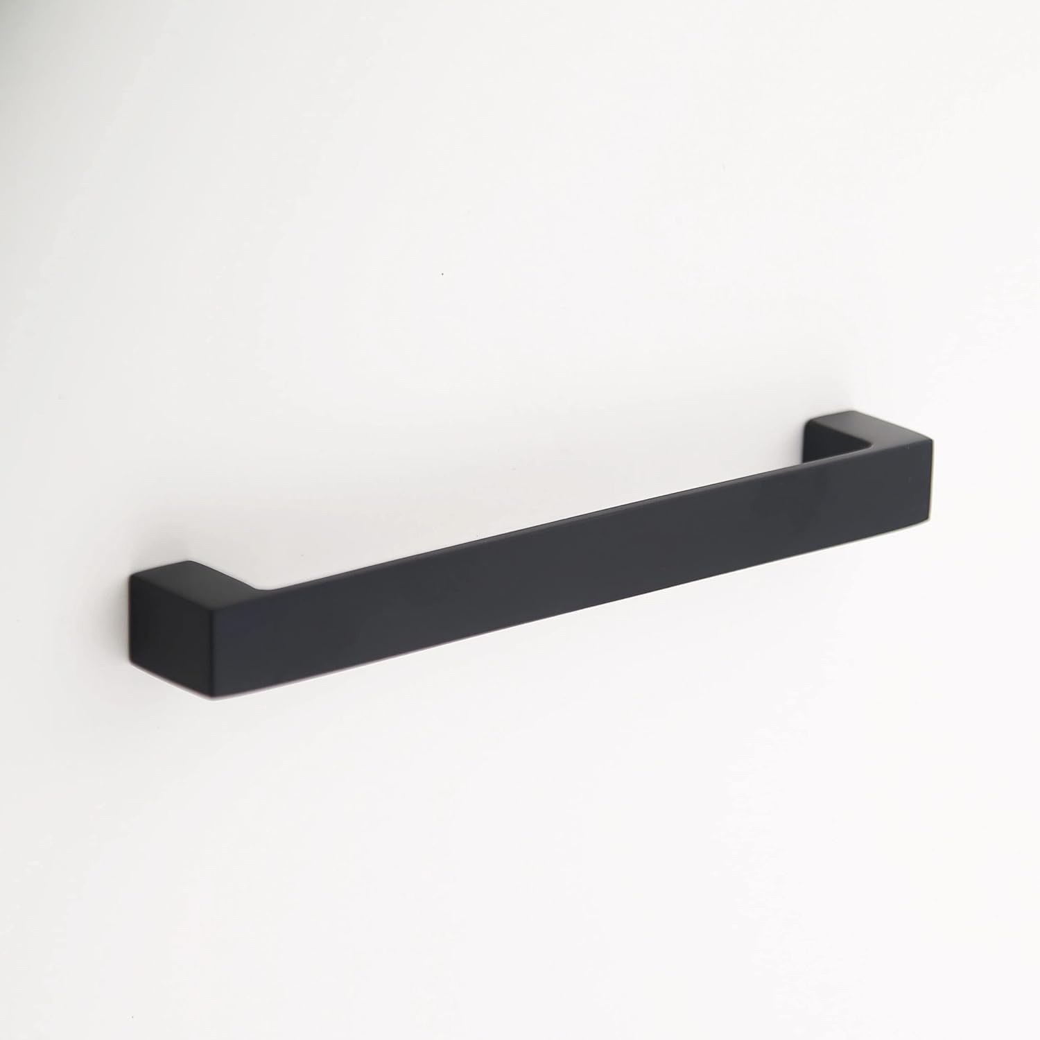 Madelyn Carter Gabrielle 6" Solid Brass Drawer Pull - Matte Black