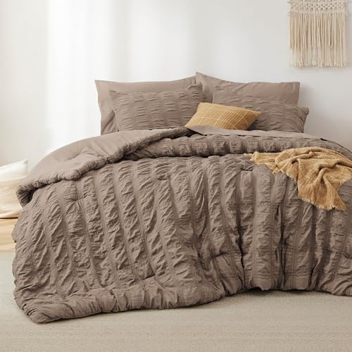 Bedsure Bed in a Bag Queen - 7 Pieces Plaid Seersucker Bedding Comforter Sets, Soft Lightweight Affogat Boho Bed Set with Comforters Queen Size, Sheets, Pillowcases & Shams