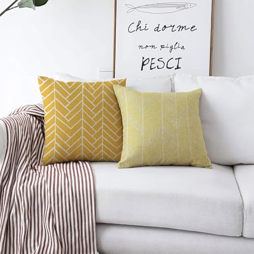 Salon de jardin et canapé sublimés par la housse de coussin 60x60cm jaune lin Lejnlnng