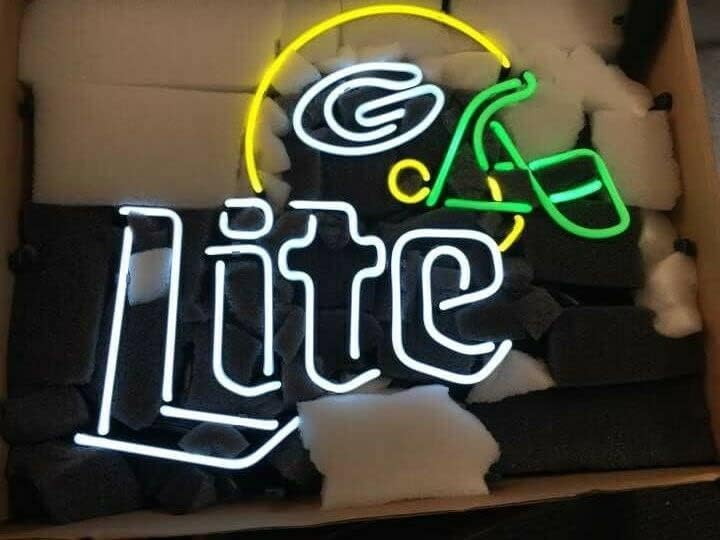 Queen Sense 17 x 14 pulgadas para casco de Green Bays Millers Lite Neon Sign Light Man Cave Bar Pub Beer Gift Neon Lamp A117LGBPH