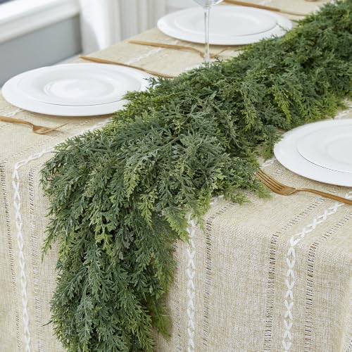 Amazon – 2PCS 6FT Christmas Cedar Garland with 160 Pine Branches, Realistic Faux Garland - image 4