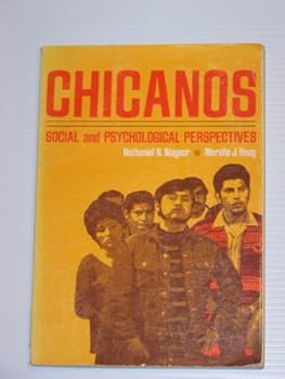 Paperback Chicanos; Social and Psychological Perspectives Book