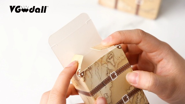 Amazon.com: VGOODALL 50PCS Mini Suitcase Favor Boxes, Party Favor