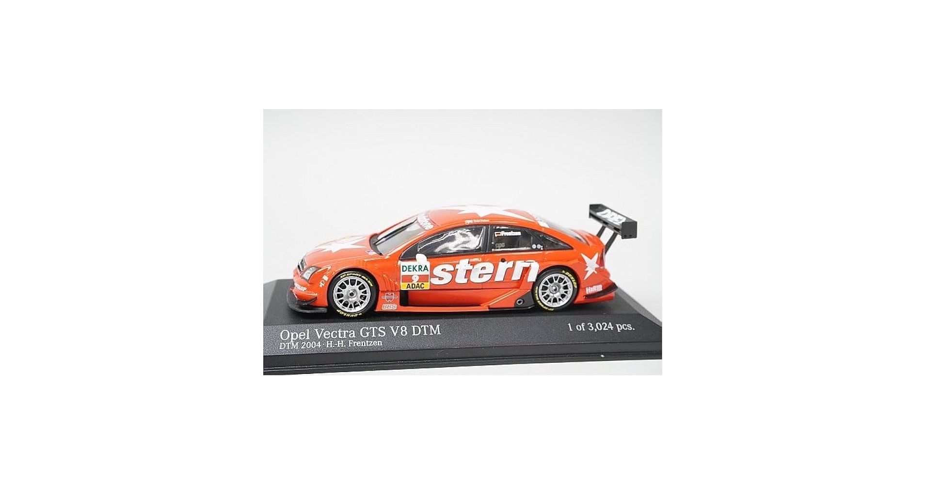 【ミニチャンプス】オペル　ベクトラ　GTS V8 DTM 2004 Amazon.co.jp: ミニチャンプスオペル ベクトラ GTS V8 DTM 2004
