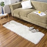 Teppich Wölkchen Kunstfell Fell-Teppich | Flauschiger Schaffell Bettvorleger für Schlafzimmer Bett oder Wohnzimmer Sofa Deko | Lammfell Läufer Waschbar | 50 x 150 cm - Rechteckig - Weiss