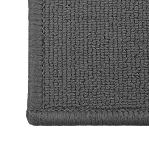 Ritz Solid Accent Rug: Size 1'6