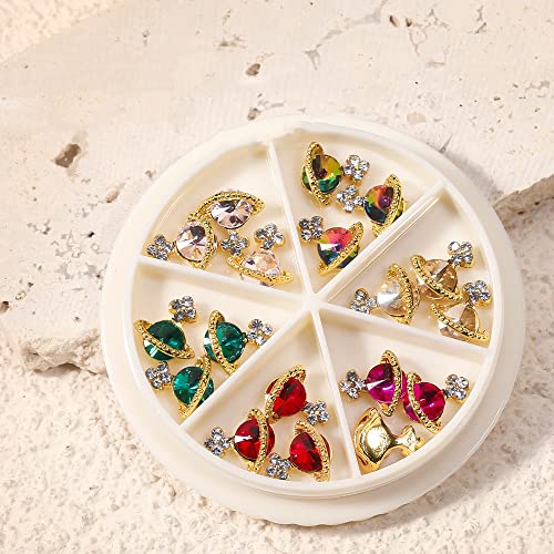 OURDUOJIN Glänzende Sechs-Gitter-Scheibe Planet Box Saturn Nagelaufkleber Bohrer Saturn Legierung Ornament Nail Art Planet 3D Glamour Nail Art Saturn Form Dekoration Konserviert Mehrfarbig Optional Cover
