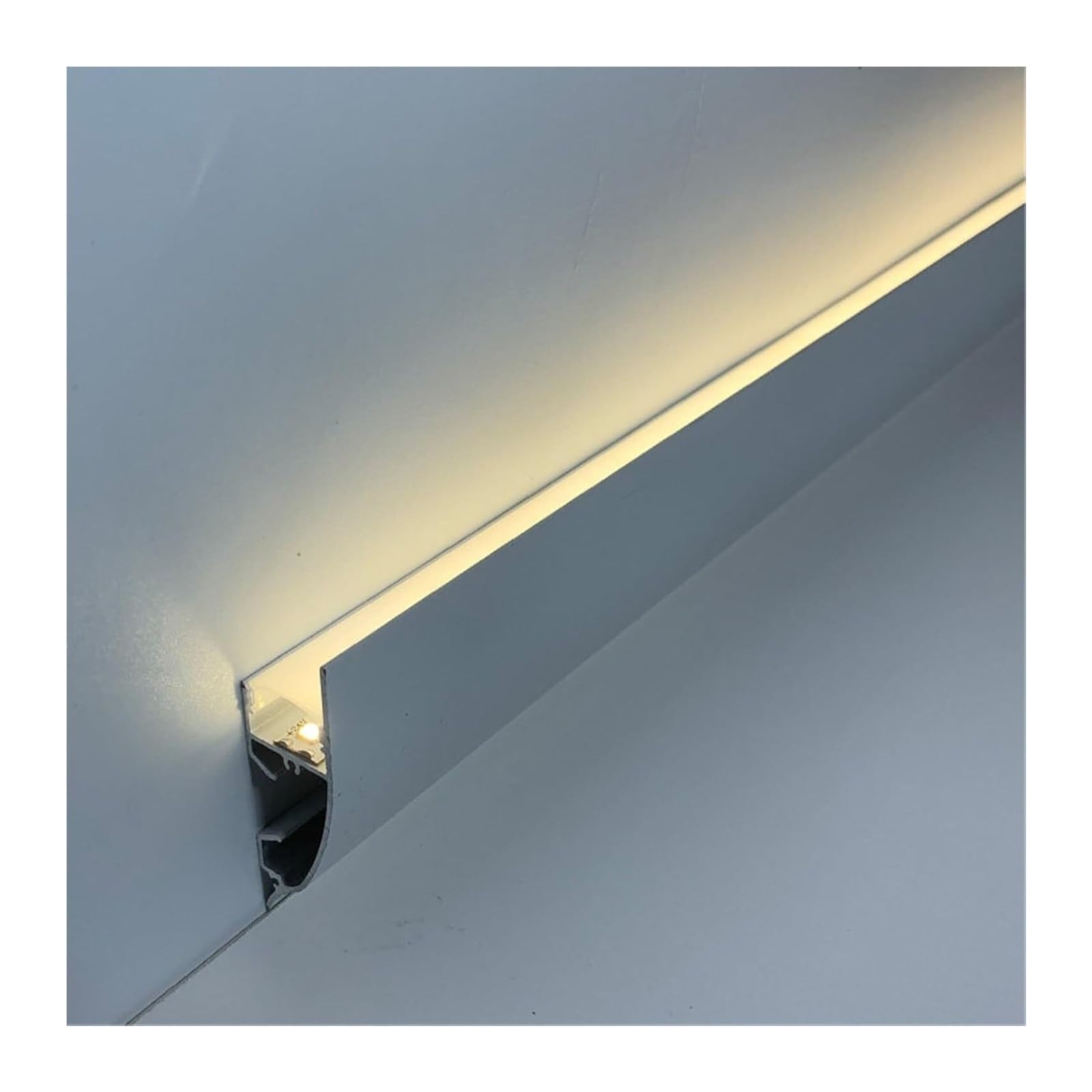 Profilo canale LED, canale in alluminio per illuminazione indiretta, modanatura e finiture per interni ed esterni, lunghezza personalizzata 1-10 m (8 m/26,2ft/315") tagliabile