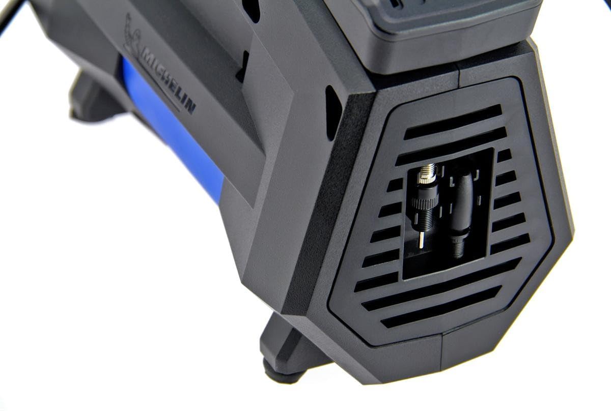 Michelin 009538 Kompresor samochodowy z LED z adapterem Uchwyt w obudowie