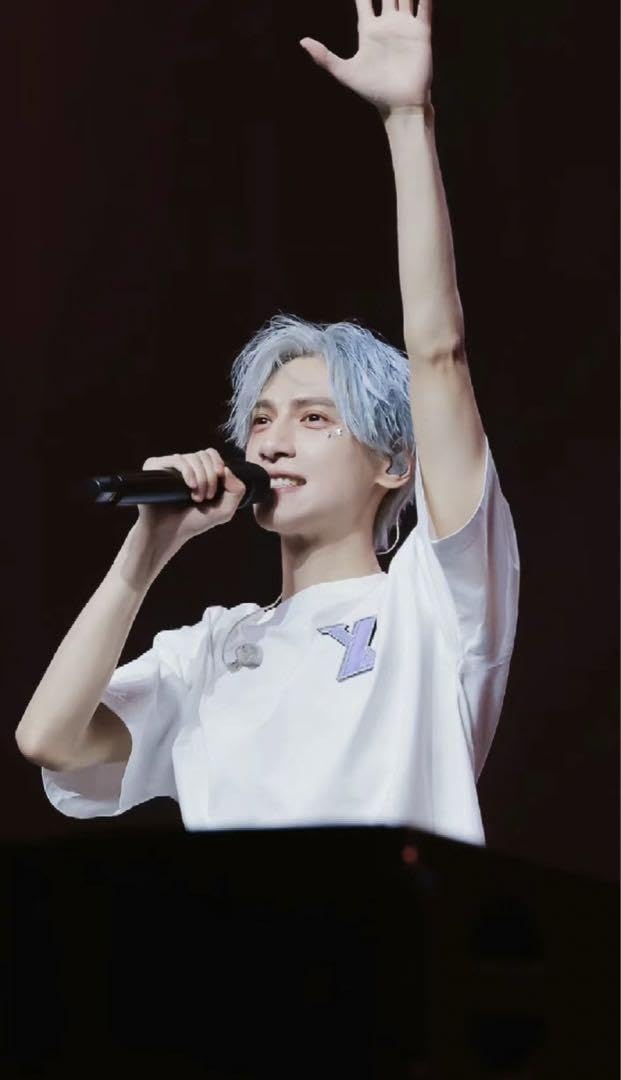 Amazon.co.jp: 羅雲熙 レオロー コンサート20cmぬいぐるみ用お