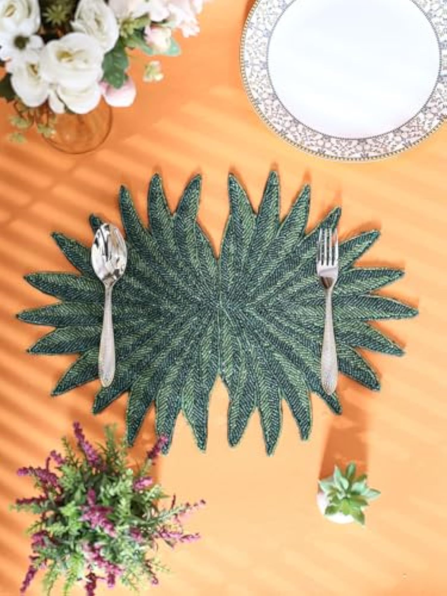 Beaded Design Green Leaf Pattern Polyester Placemats