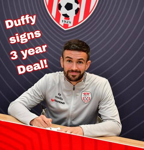 Page de couverture de Michael Duffy delighted to sign 3 year Deal with his hometown club!