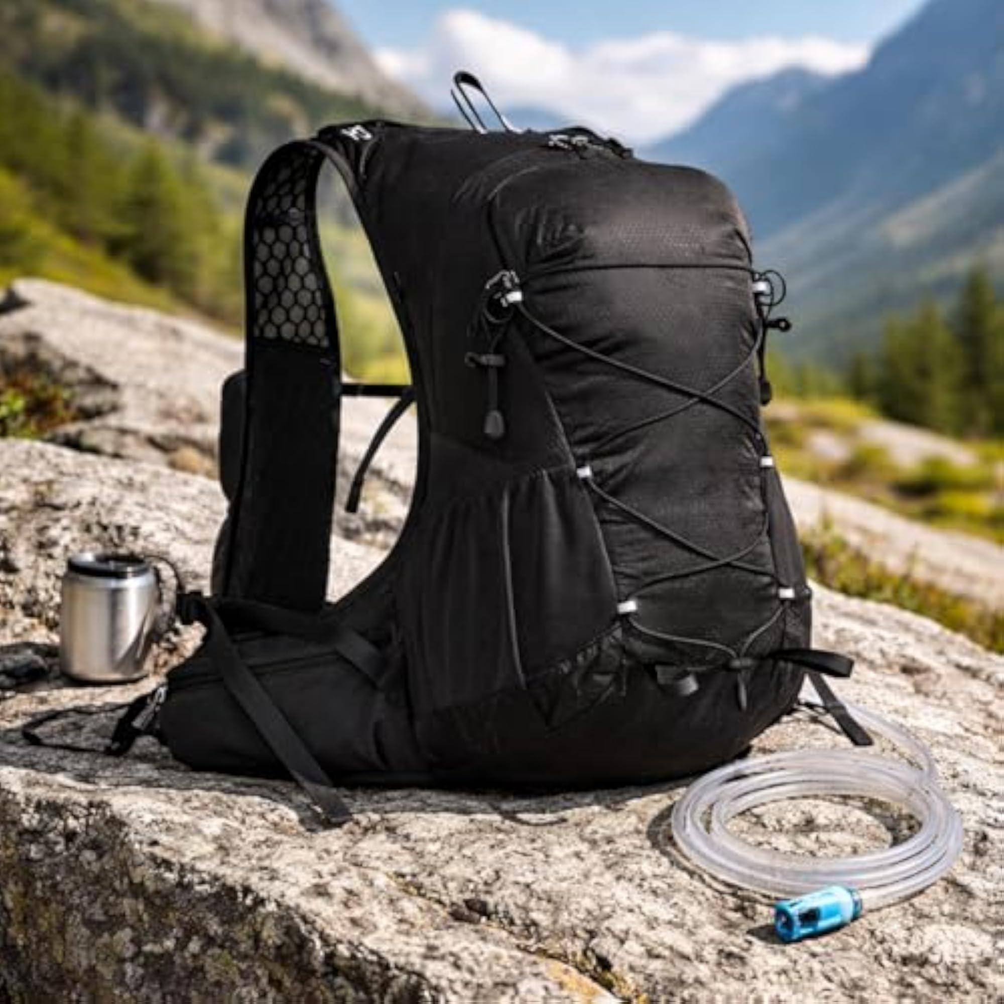 Lightweight Trail Running Backpack Breathable Mesh Hiking Backpack