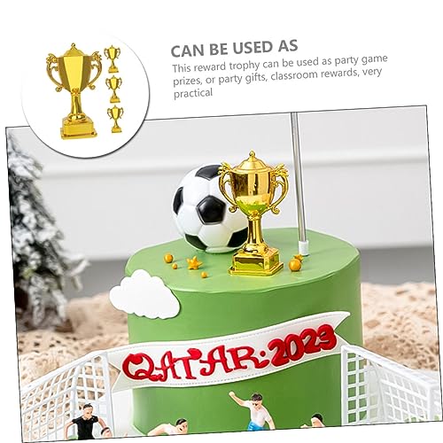 Amosfun 4 Pcs Casa De Bonecas Mini Troféu Dourado Modelo 4pcs Mini Brinquedos Decorações De Bolo Bri
