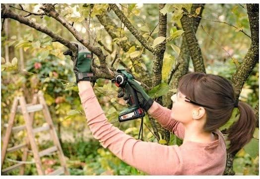 Bosch Cordless Saw Advanced Cut (2.5 Ah Battery 18 Volt System, 18 In)(the plug charger is EU, if used in USA needs a plug adapter for the charger)