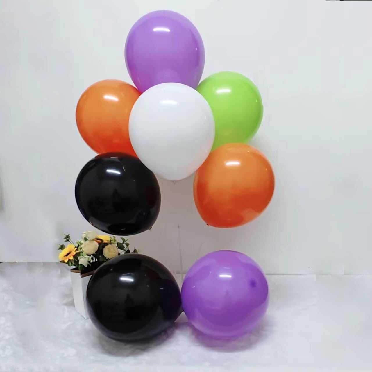 Halloween Balloons w/Ribbon 100 Pack 12 Inch Black Orange White Purple Green Balloons for Halloween Party Decorations
