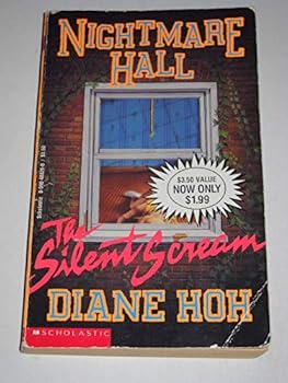 Paperback SILENT SCREAM NIGHTMARE HALL #1 Book