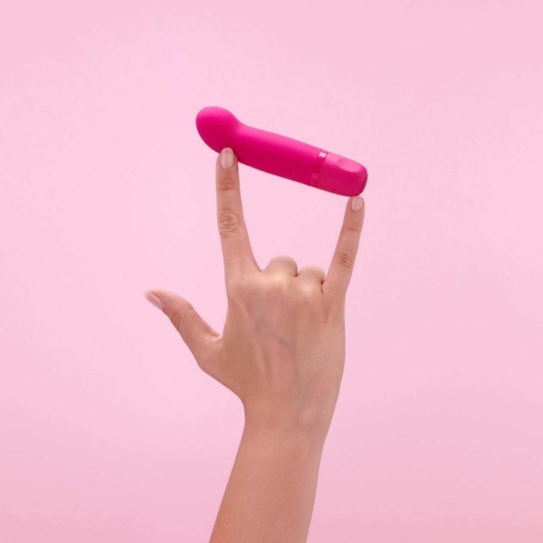 Control Cosmic Pleasure, Mini Stimolatore con Design a Curva, Silicone medico senza Ftalati e Skin Friendly, Impermeabile e sommergibile (IPX7)