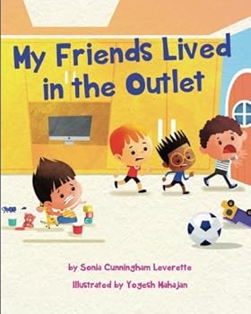 Paperback My Friends Lived in the Outlet Book