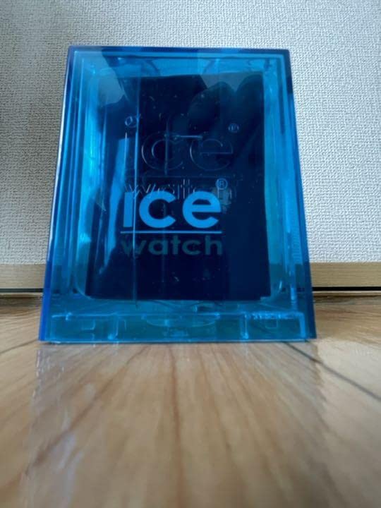 希少アイテム Ice watch メンバーとお揃いのAKB48 特別仕様 希少アイテム Ice watch メンバーとお揃いのAKB48 特別仕様
