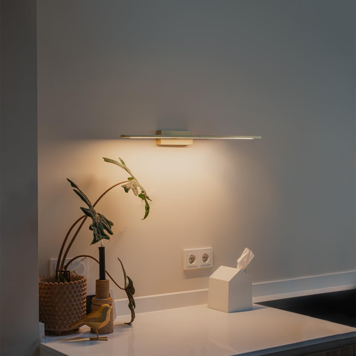 Qazqa led Design Wandleuchte, Wandlampe - Jerre - Gold, inkl. 22W integrierter LED, 2700K, warmweiß, 62cm, IP44, Ideal als Badezimmerlampe und