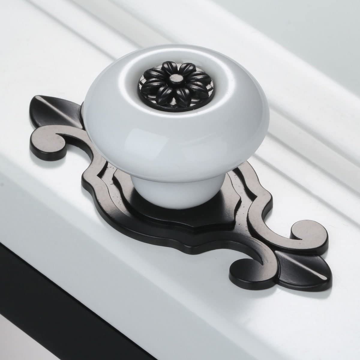 MayGreeny 8Pcs Vintage Ceramic Cabinet Knobs Handles Pulls for Kitchen Cabinets Cupboard Bathroom Dresser Wardrobe Closet Decoration Pulls (White-Black) - Image 4