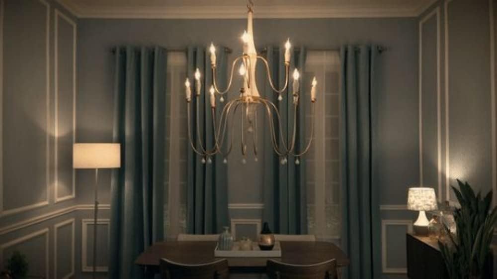 Maxim Claymore-Six Light Chandelier-28 Inches Wide by 29.75 inches high -Traditional Installation