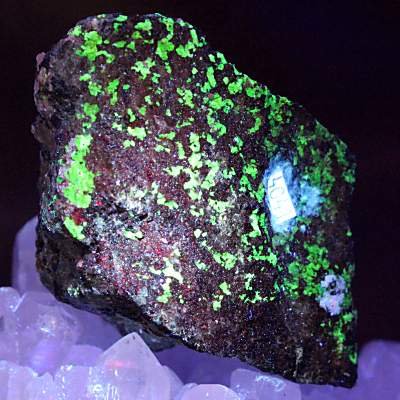 Amazon.co.jp: 珪亜鉛鉱 Willemite 約118g フランクリン鉱山