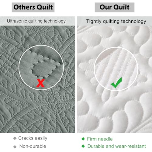 Image of EVENHUG Quilt Set King Size Soft Lightweight White Bedspreads with 2 Pillow Shams Reversible Bedding Coverlets for All Seasons 3 Piece (106 inchx96 inch)
