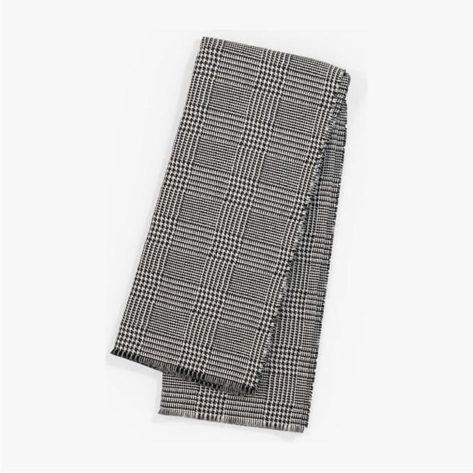 Outer Bug Shield Outdoor Throw Blanket w/Insect Shield Repellent Gear Technology- Lightweight Insect-Repellent Outdoor Blanket, Camping, Picnic & Beach Blanket, Houndstooth, 50”W x 60”