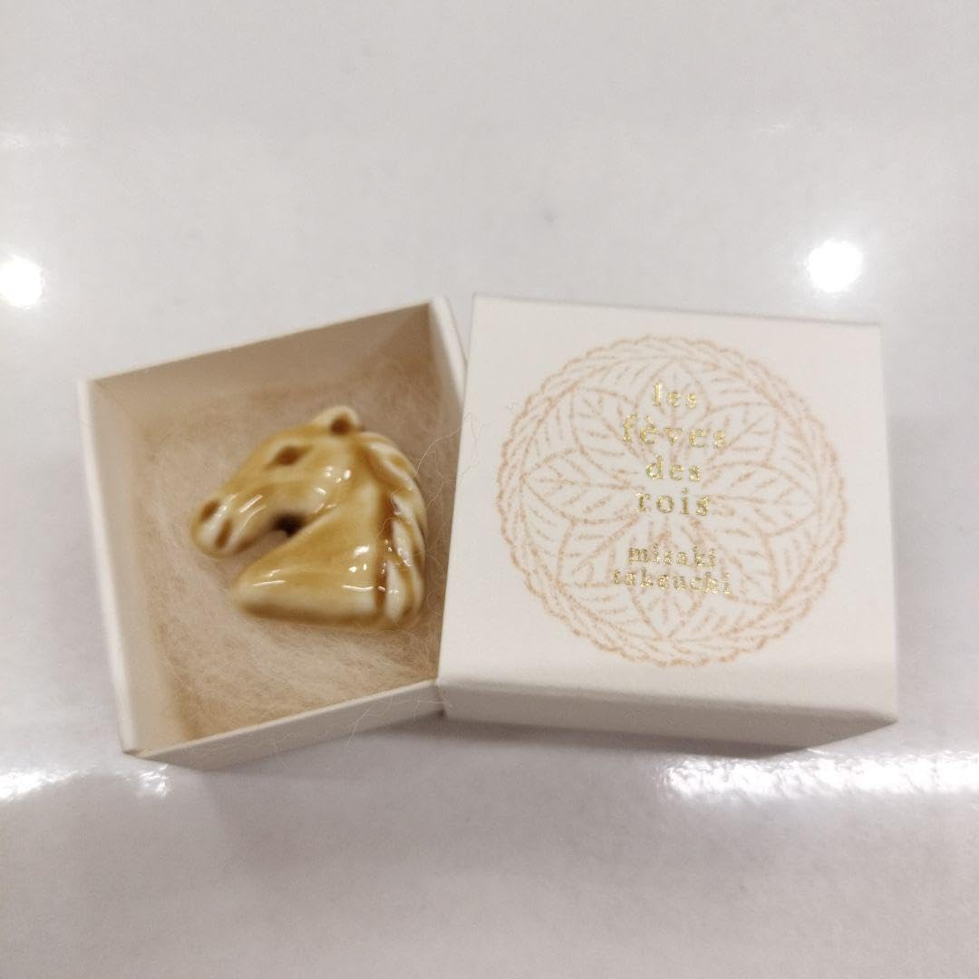 Amazon.co.jp: misaki takeuchi 竹内美咲 フェーヴ 馬 : おもちゃ