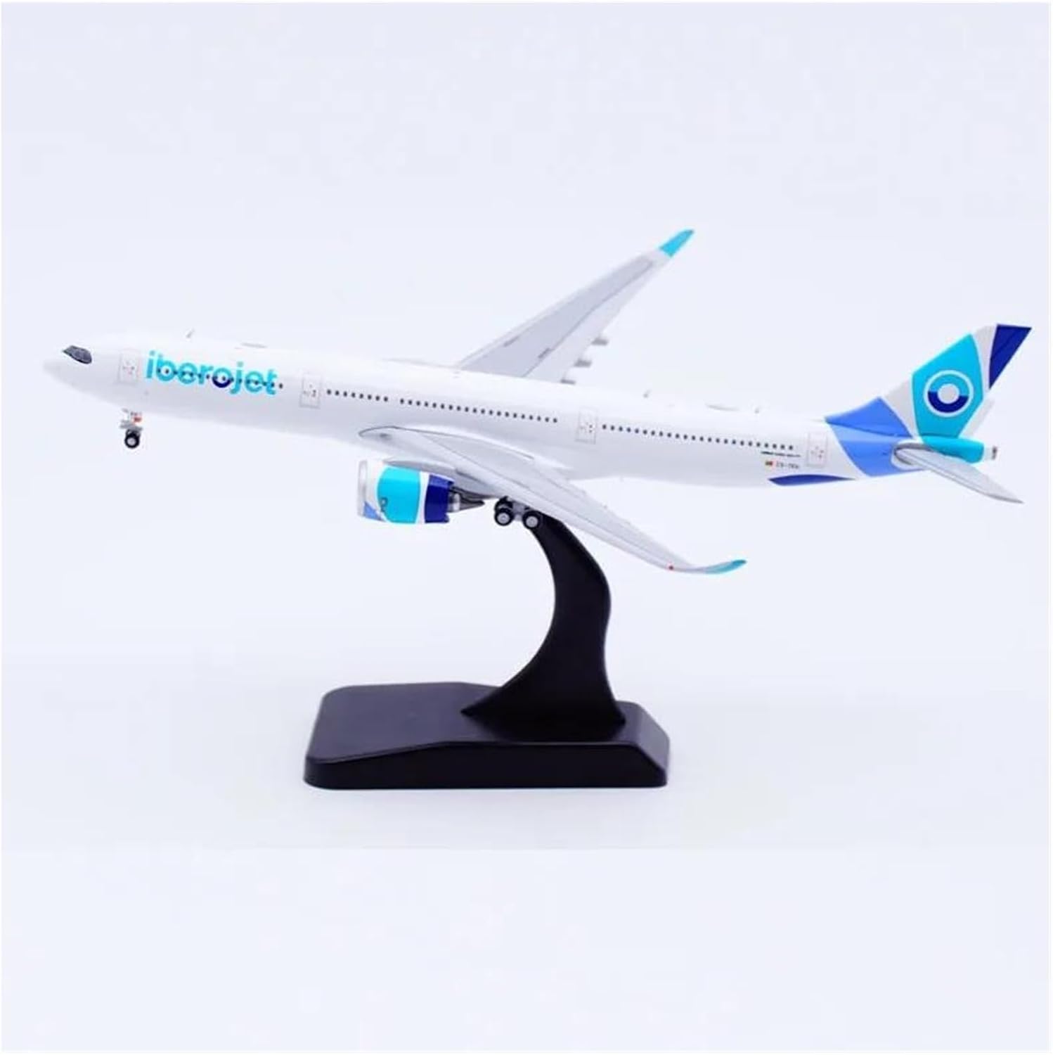 装飾された飛行機模型 1/400 For A330-900 CS-TKH Die-cast Alloy Aircraft