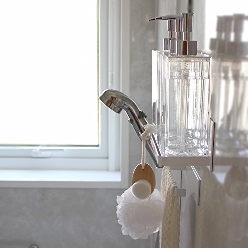 しかもフックがついているので、置いて収納の他に吊るして収納もできます。幅が広くても、マグネットで取り付け、取り外しが簡単なので、自在にレイアウトを変更でき、浴室の使いやすい場所にスッキリ収まってくれます。