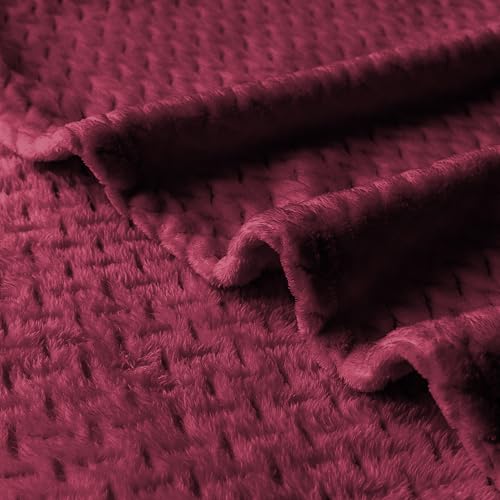 Oversized King Fleece Blanket 120x138 Inches, Seamless Soft Cozy 3D Jacquard Flannel Blanket 10'x11.5' Extra Large for Bed, Sofa, Couch, Travel & Camping, California King Throw, Burgandy Red Leaf